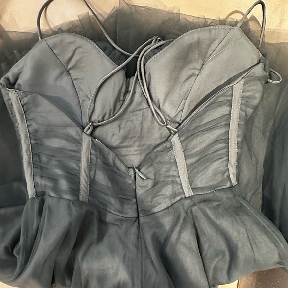 Selfie Leslie CHIFFON MINI PARTY DRESS in XS SAGE - Picture 4 of 7